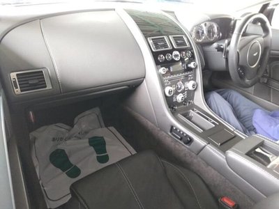 ASTON MARTIN V8 VANTAGE - 3