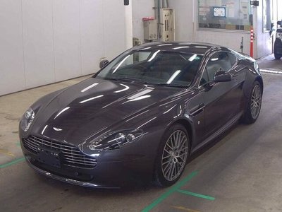 ASTON MARTIN V8 VANTAGE - 4