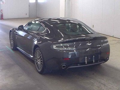 ASTON MARTIN V8 VANTAGE - 2