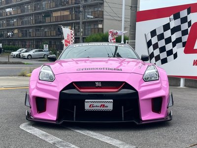 2011 Nissan GT-R photo 2