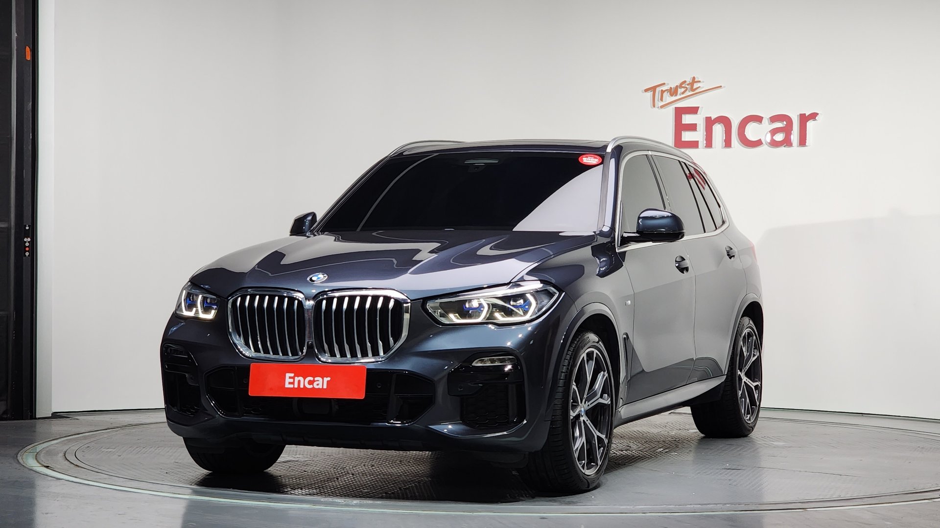 BMW X5 - View 1