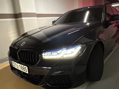2023 BMW 5 SERIES 照片 2