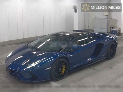 LAMBORGHINI AVENTADOR - 4