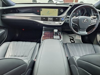 LEXUS LS - 9