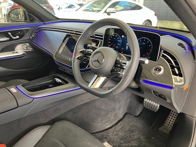 MERCEDES-BENZ E-CLASS - 5