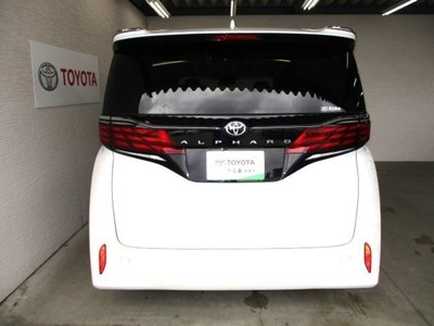 2023 Toyota ALPHARD — фото 4