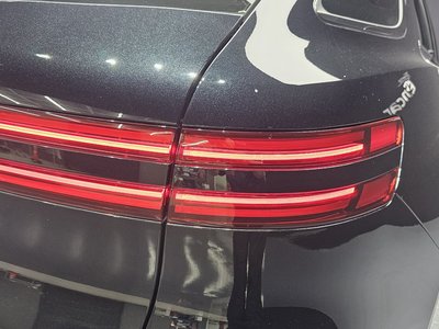 صورة 10 لـ 2022 Genesis GV70