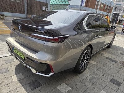 BMW I7 - 3
