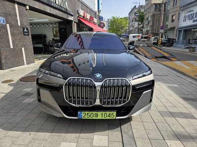 BMW I7 - 2