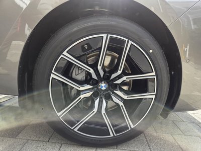 BMW I7 - 5