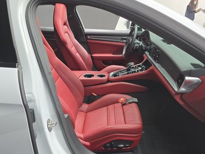 PORSCHE PANAMERA - 10