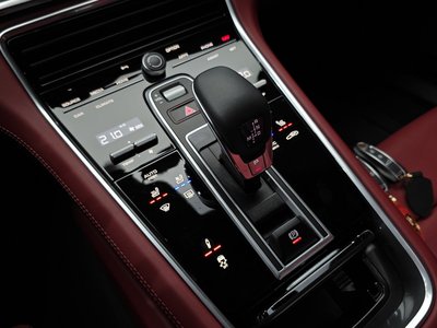 PORSCHE PANAMERA - 9