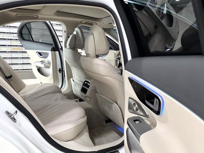 MERCEDES-BENZ E-CLASS - 10