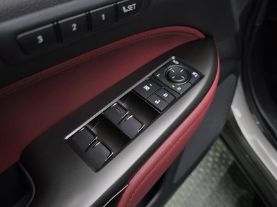 2025 Lexus NX — миниатюра 28