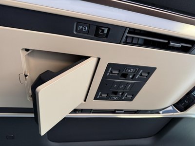 2025 Toyota ALPHARD 缩略图 57