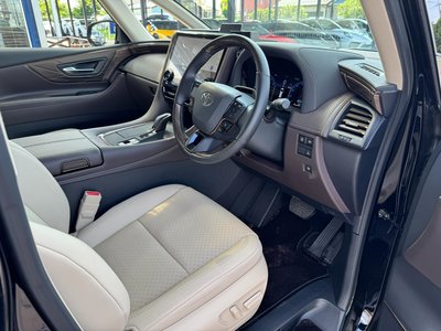 2025 Toyota ALPHARD 缩略图 16