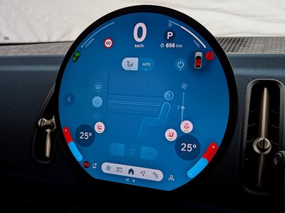 2025 MINI COOPER COUNTRYMAN — миниатюра 19