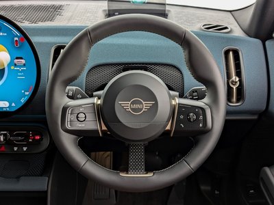 2025 MINI COOPER COUNTRYMAN — миниатюра 17