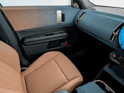 2025 MINI COOPER COUNTRYMAN — миниатюра 38