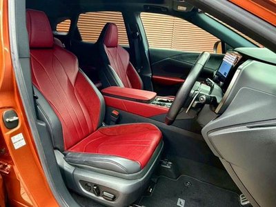 LEXUS RX - 8