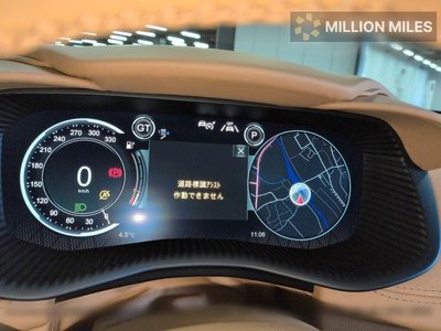 ASTON MARTIN DBX - 6