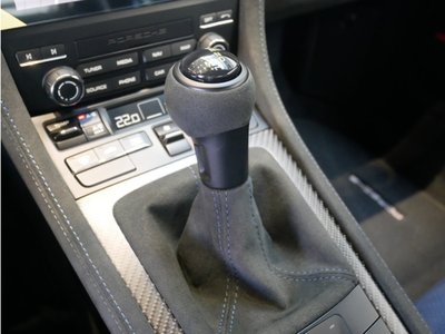 PORSCHE 718 CAYMAN - 9