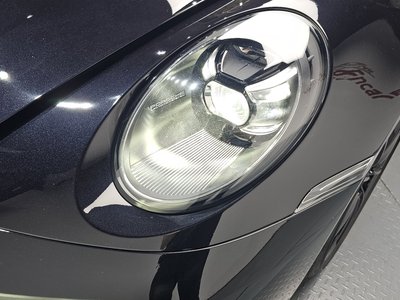 PORSCHE 911 - 9
