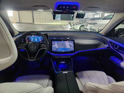 MERCEDES-BENZ E-CLASS - 4