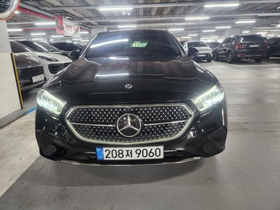MERCEDES-BENZ E-CLASS - 2