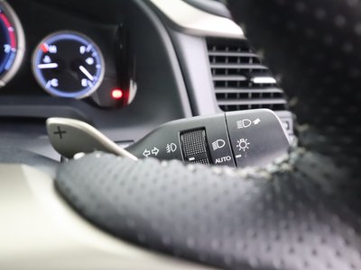 2021 Lexus RX — миниатюра 23