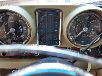 MERCEDES-BENZ W100 - 7