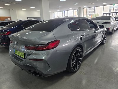BMW 8 SERIES - 4
