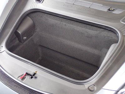 PORSCHE 718 SPYDER - 10