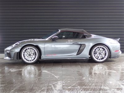 PORSCHE 718 SPYDER - 4