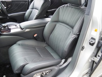 2021 Lexus LS — миниатюра 22
