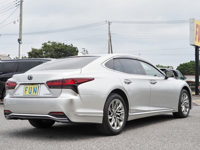 2021 Lexus LS — фото 5