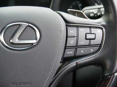 2021 Lexus LS — миниатюра 32