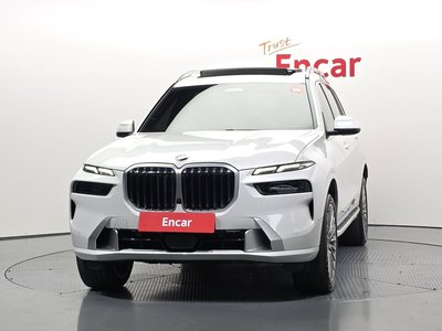 2023 BMW X7 — фото 2