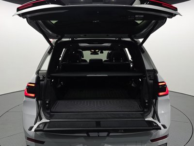 2023 BMW X7 — миниатюра 20