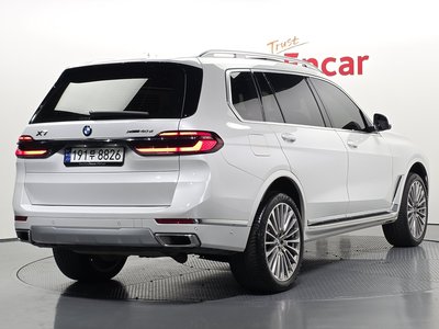 2023 BMW X7 — фото 3