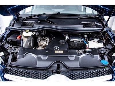 MERCEDES-BENZ V-CLASS - 4