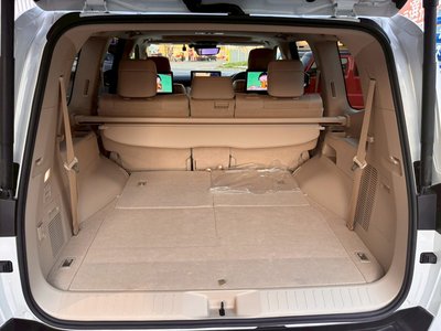 صورة مصغرة 27 لـ 2023 Toyota LAND CRUISER 300