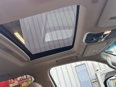 صورة مصغرة 46 لـ 2023 Toyota LAND CRUISER 300