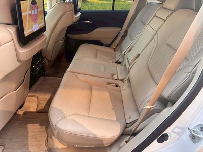 صورة مصغرة 42 لـ 2023 Toyota LAND CRUISER 300