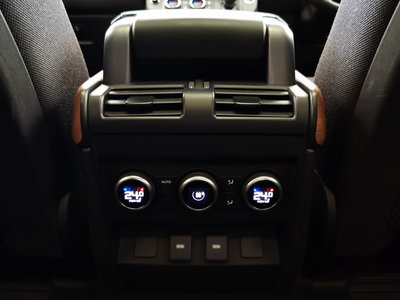 صورة مصغرة 14 لـ 2023 LAND Rover DEFENDER