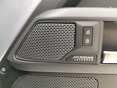 صورة مصغرة 11 لـ 2023 LAND Rover DEFENDER