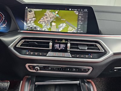 2021 BMW X6 缩略图 18