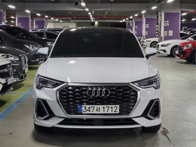 AUDI Q3 - 1
