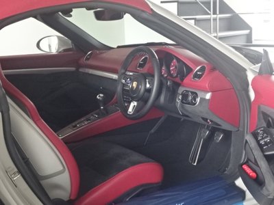 صورة مصغرة 16 لـ 2020 Porsche 718 SPYDER