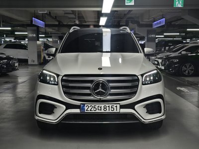 2025 Mercedes-BENZ GLS — фото 5
